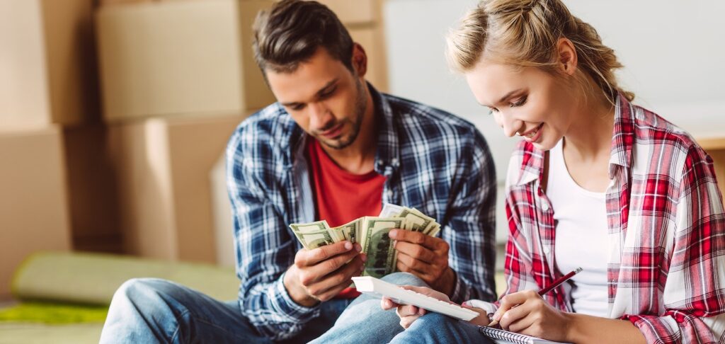 3 simple money management tips for couples who want to be happier